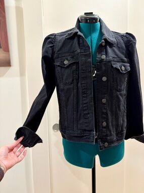 GAP Black Women’s Denim Jacket with Button Front